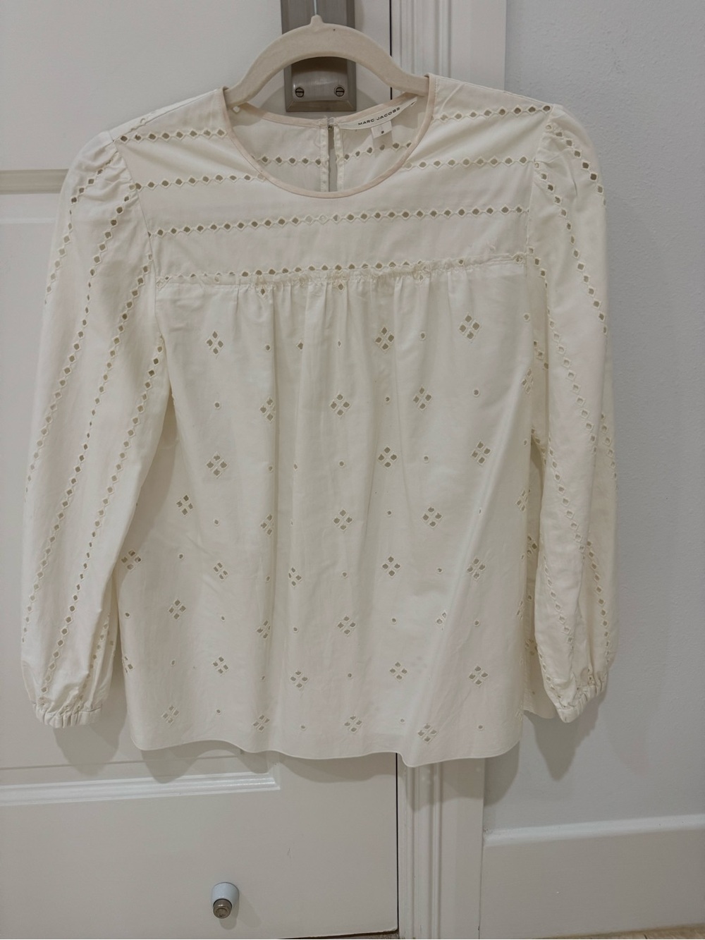 Marc Jacobs Cream Eyelet Long-Sleeve Blouse size 2